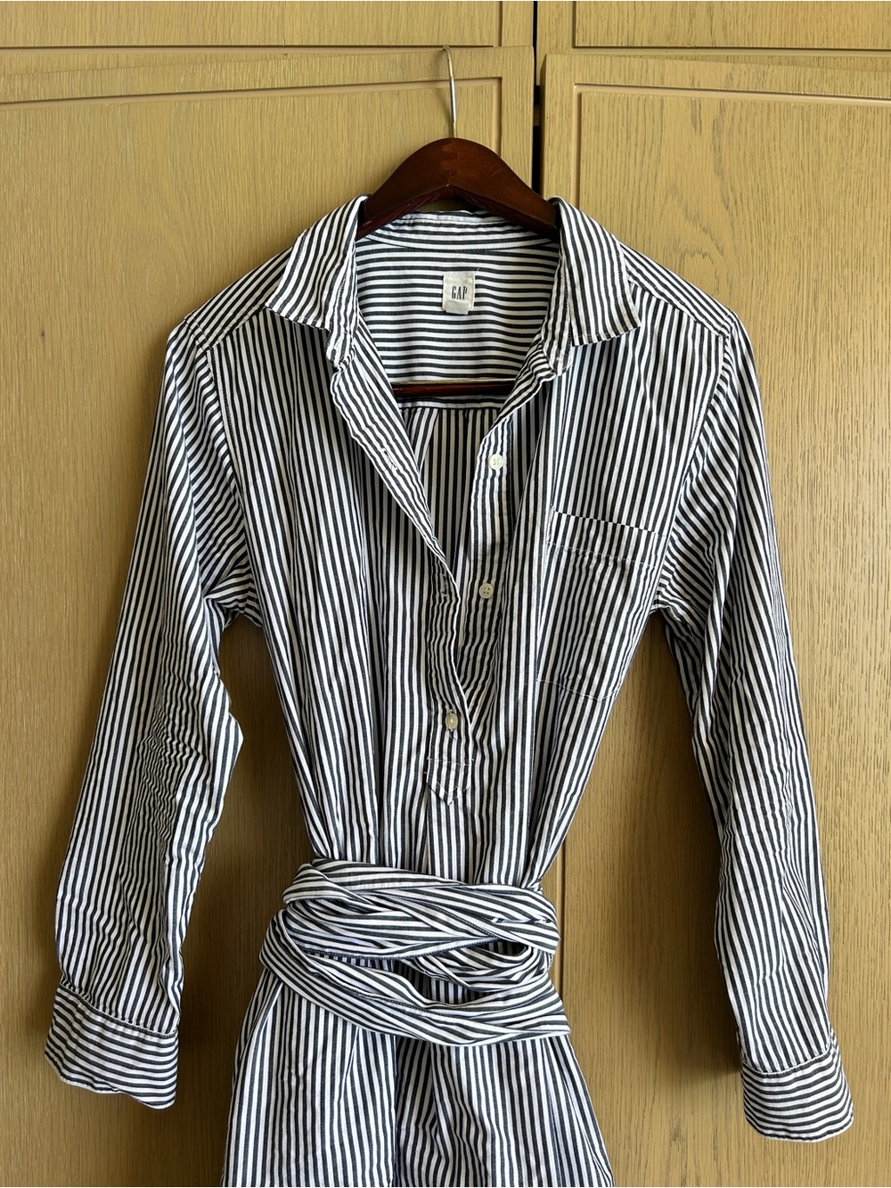 Gap brand navy and white striped poplin shirt dress, size medium - Picture 4 of 13